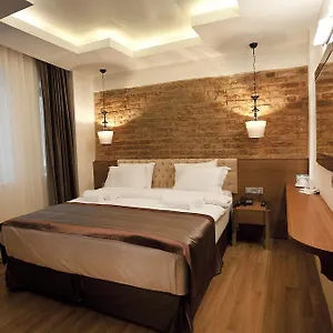 ** Otel Pera Line Türkiye